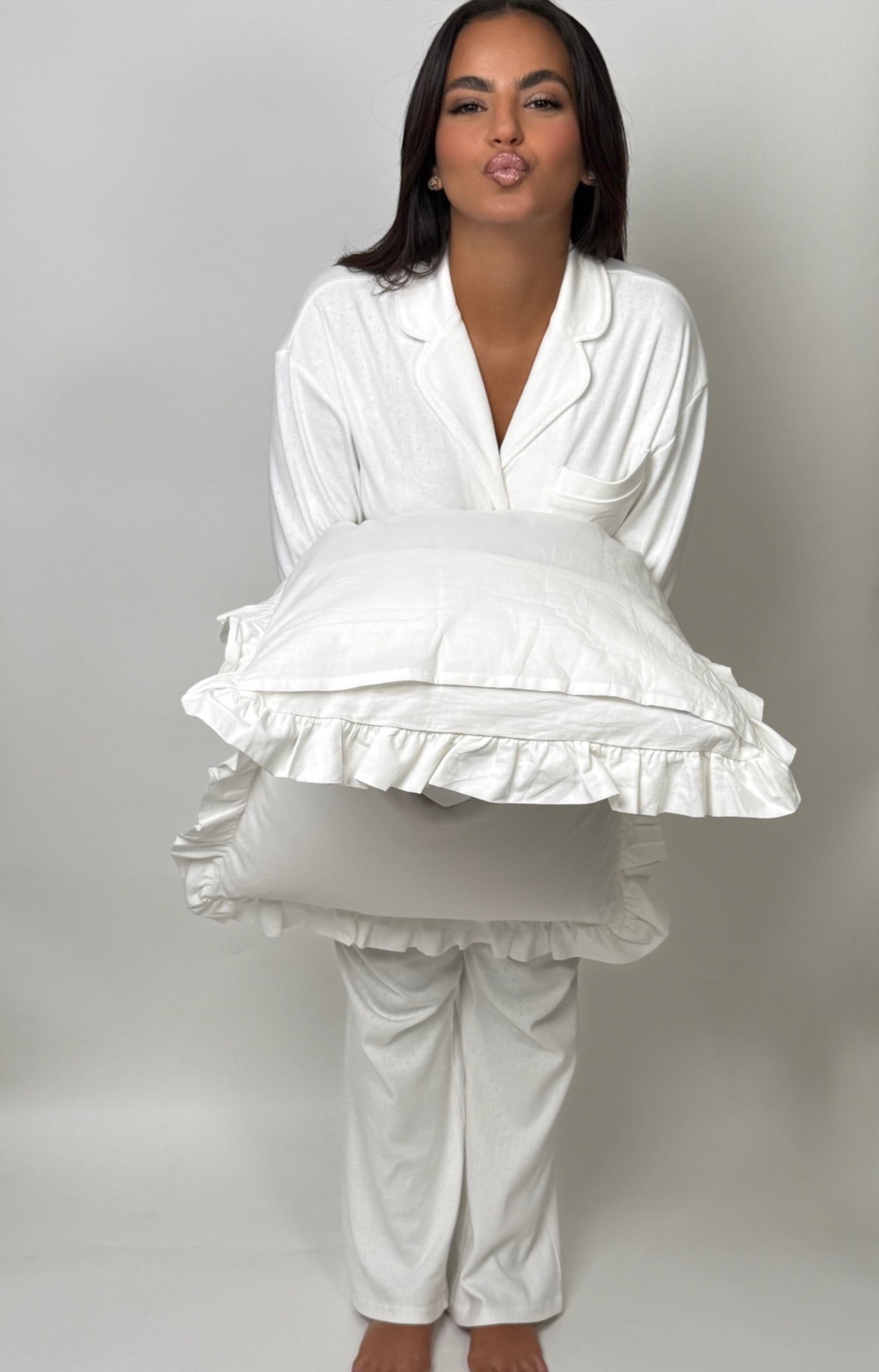 Détail du tissu en coton pointelle blanc, texture fine et naturelle Honoré’s Sisters